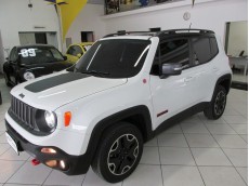 JEEP RENEGADE 2.0 16V TURBO DIESEL TRAILHAWK 4P 4X4 AUTOMÁTICO 2015/2016 JEEP RENEGADE 2.0 16V TURBO DIESEL TRAILHAWK 4P 4X4 AUTOMÁTICO 2015/2016