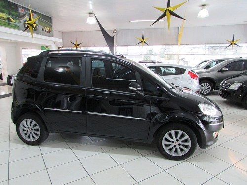 FIAT Idea 1.6 MPI ESSENCE 16V FLEX 4P DUALOGIC 2015/2015