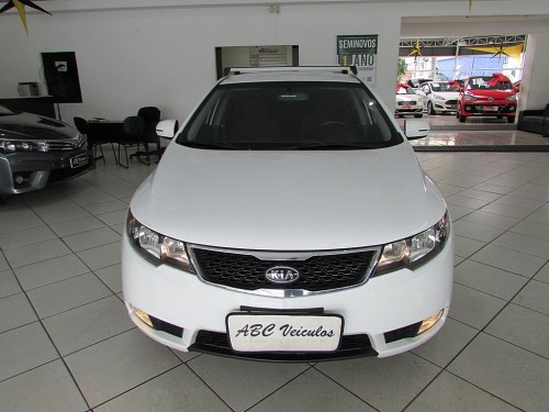 KIA CERATO 1.6 EX SEDAN 16V GASOLINA 4P MANUAL 2011/2012