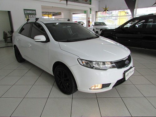 KIA CERATO 1.6 EX SEDAN 16V GASOLINA 4P MANUAL 2011/2012