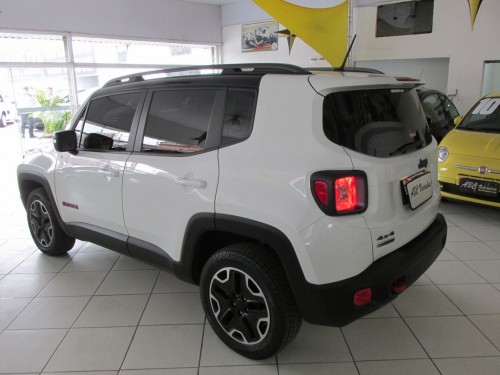 JEEP RENEGADE 2.0 16V TURBO DIESEL TRAILHAWK 4P 4X4 AUTOMÁTICO 2015/2016