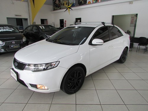 KIA CERATO 1.6 EX SEDAN 16V GASOLINA 4P MANUAL 2011/2012