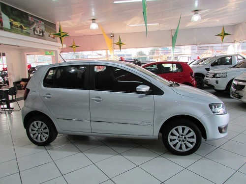 VOLKSWAGEN FOX 1.6 MI HIGHLINE 8V FLEX 4P MANUAL 2013/2014