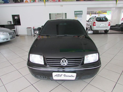 VOLKSWAGEN Bora 2.0 MI 8V GASOLINA 4P AUTOMÁTICO 2006/2007