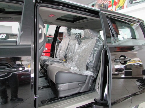 KIA CARNIVAL EX 3.3 COM TETO SOLAR 2018/2019