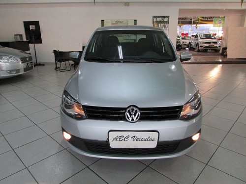 VOLKSWAGEN FOX 1.6 MI HIGHLINE 8V FLEX 4P MANUAL 2013/2014