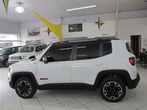 JEEP RENEGADE 2.0 16V TURBO DIESEL TRAILHAWK 4P 4X4 AUTOMÁTICO 2015/2016