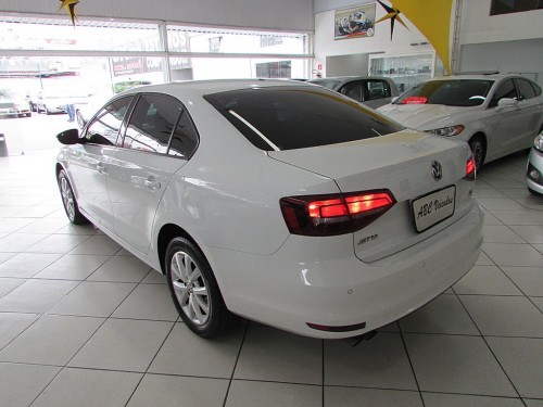 VOLKSWAGEN JETTA TRENDLINE 1.4 TSI 2015/2016