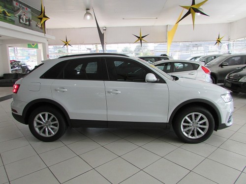 AUDI Q3 1.4 TFSI ATTRACTION GASOLINA 4P S TRONIC 2016/2017