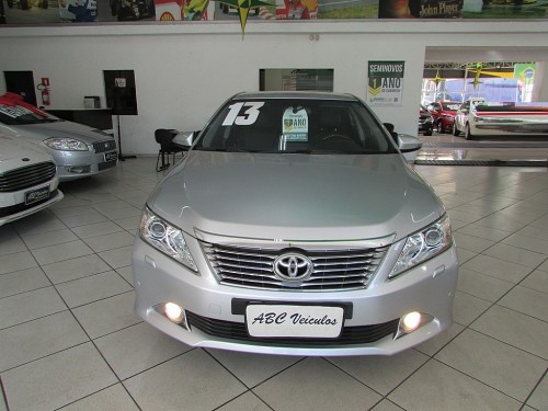 TOYOTA Camry 3.5 XLE V6 24V GASOLINA 4P AUTOMÁTICO 2013/2013