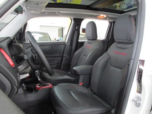 JEEP RENEGADE 2.0 16V TURBO DIESEL TRAILHAWK 4P 4X4 AUTOMÁTICO 2015/2016
