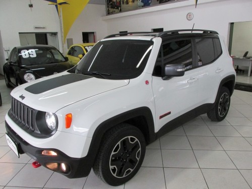 JEEP RENEGADE 2.0 16V TURBO DIESEL TRAILHAWK 4P 4X4 AUTOMÁTICO 2015/2016