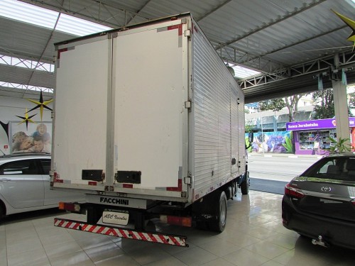 MERCEDES-BENZ 710 115 CV 2009/2009