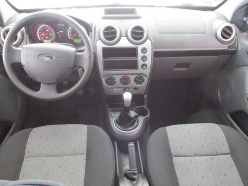 FORD Fiesta 1.0 ROCAM HATCH 8V FLEX 4P MANUAL  2012/2013