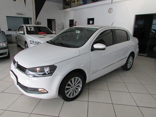 VOLKSWAGEN VOYAGE 1.6 MI COMFORTLINE 8V TOTAL FLEX 4P MANUAL 2015/2016