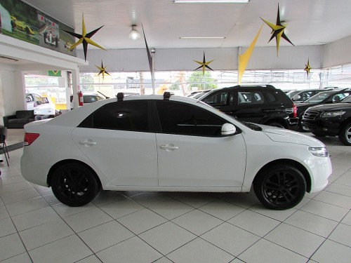 KIA CERATO 1.6 EX SEDAN 16V GASOLINA 4P MANUAL 2011/2012