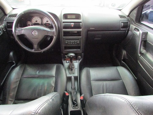 CHEVROLET Astra 2.0 MPFI ELEGANCE SEDAN 8V FLEX 4P AUTOMÁTICO 2005/2006