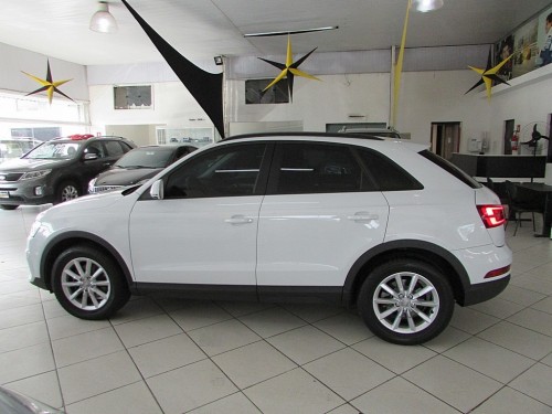 AUDI Q3 1.4 TFSI ATTRACTION GASOLINA 4P S TRONIC 2016/2017
