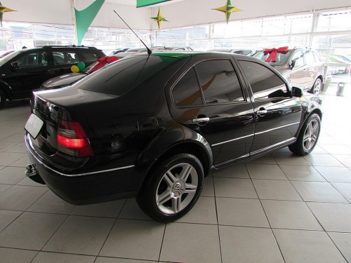 VOLKSWAGEN Bora 2.0 MI 8V GASOLINA 4P AUTOMÁTICO 2006/2007
