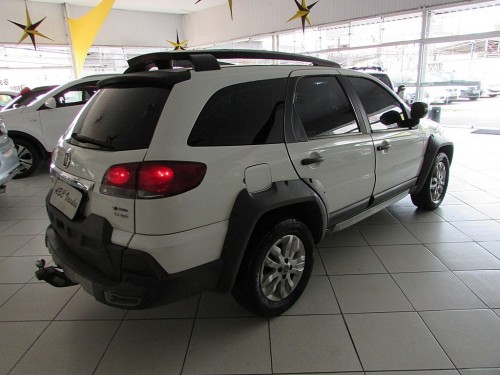FIAT PALIO WEEKEND ADVENTURE 1.8 FLEX - LOCKER 2013/2013