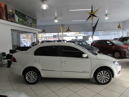VOLKSWAGEN VOYAGE 1.6 MI COMFORTLINE 8V TOTAL FLEX 4P MANUAL 2015/2016