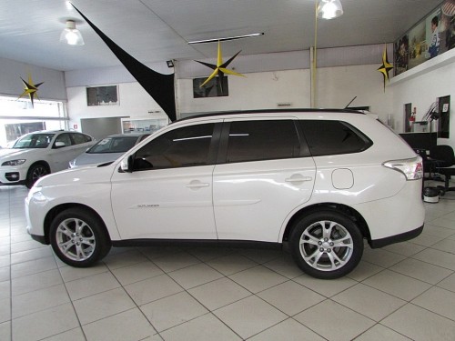 MITSUBISHI OUTLANDER 2.0 16V GASOLINA 4P AUTOMÁTICO 2014/2015